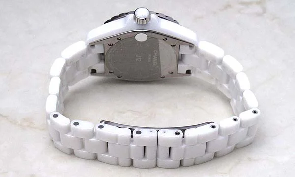 偽物CHANELシャネル時計 ホワイトセラミック J12 38 H1759 偽物CHANELシャネル時計 ホワイトセラミック J12 38 H1759