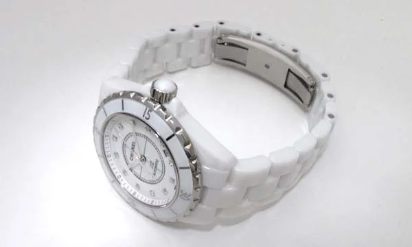 偽物CHANELシャネル時計 J12 ホワイトセラミック 38 H1629 偽物CHANELシャネル時計 J12 ホワイトセラミック 38 H1629