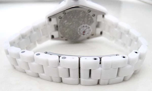 偽物CHANELシャネル時計 スーパーコピーホワイトセラミックJ12 33 H0968 偽物CHANELシャネル時計 スーパーコピーホワイトセラミックJ12 33 H0968