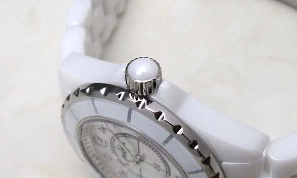 偽物CHANELシャネル時計 セラミック J12 33 H2422