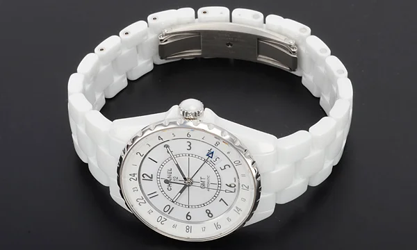 シャネル時計 CHANEL偽物 スーパーコピーJ12 42 自動巻き ブラック マットブラック セラミック H3131