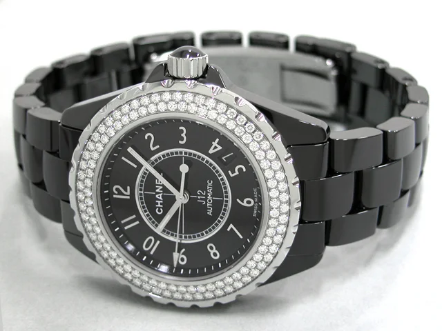 シャネル CHANEL時計 J12 38mm　ブラックセラミック　ベゼルダイヤ ブラック H0950