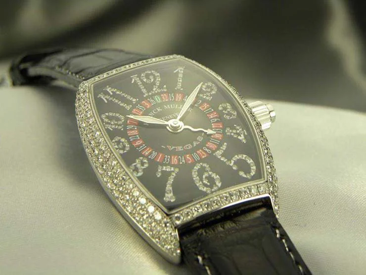 FRANCK MULLER フランクミュラー スーパーコピー時計 ヴェガスジョーカー フルダイヤモンド 5850VEGASDCDJ FRANCK MULLER フランクミュラー スーパーコピー時計 ヴェガスジョーカー フルダイヤモンド 5850VEGASDCDJ