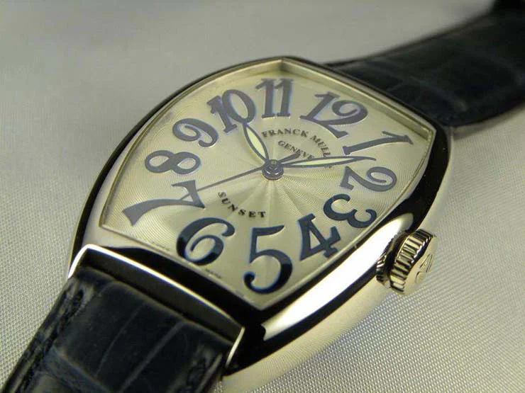 FRANCK MULLER フランクミュラー 時計 偽物 トノウカーベックス サンセット プラチナ 5850SCSUN FRANCK MULLER フランクミュラー 時計 偽物 トノウカーベックス サンセット プラチナ 5850SCSUN