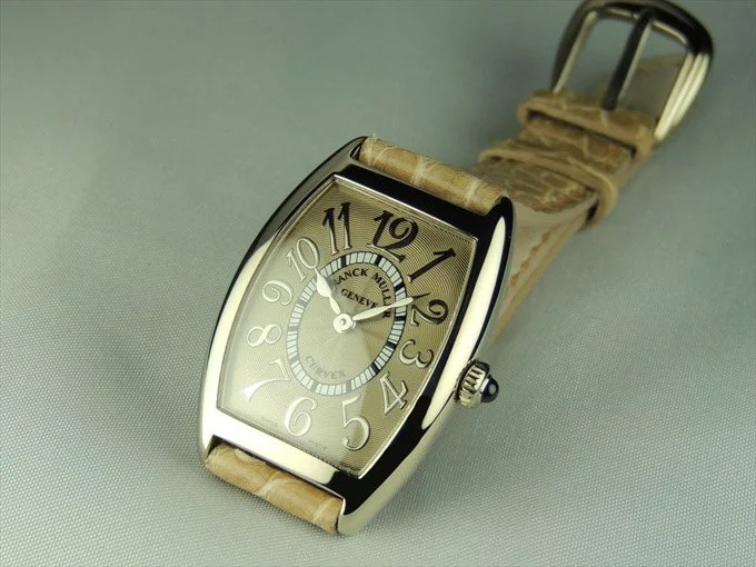 フランク・ミュラー コピー 時計 レディース カーベックス レリーフ 