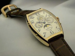  フランクミュラー トノウ カーベックス パーペチュアルカレンダー コピー 腕時計