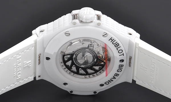 (HUBLOT)ウブロ 偽物 クラシックフュージョン チタニウム キングゴールド クロノグラフ 521.NO.1180.LR 