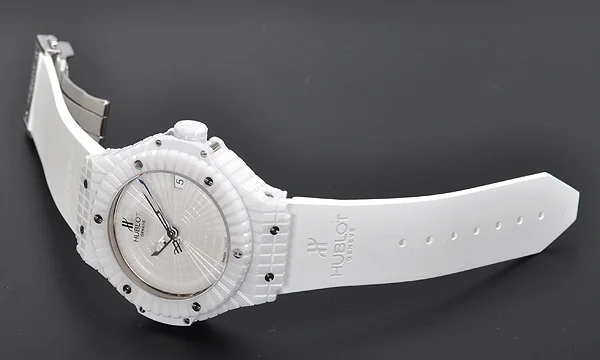 (HUBLOT)ウブロ ブランドコピー ビッグバン ホワイトキャビア ホワイトセラミック 346.HX.2800.RW (HUBLOT)ウブロ ブランドコピー ビッグバン ホワイトキャビア ホワイトセラミック 346.HX.2800.RW