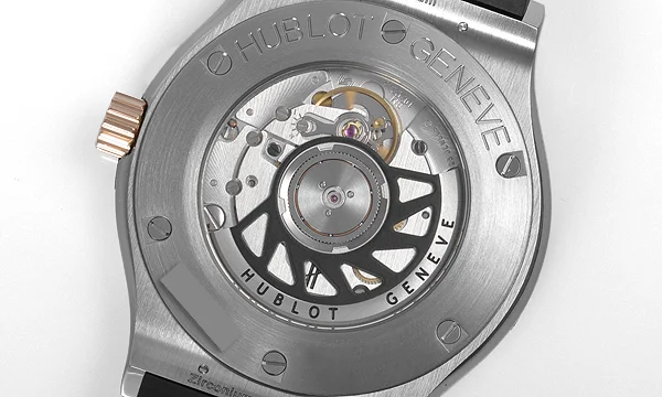 (HUBLOT)ウブロ スーパーコピー クラシック フュージョン ジルコニウム ゴールド42mm 542.ZP.1180.RX