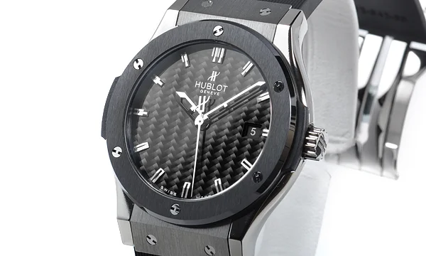 (HUBLOT)ウブロ スーパーコピー クラシック フュージョン ジルコニウム セラミック 542.ZM.1770.RX