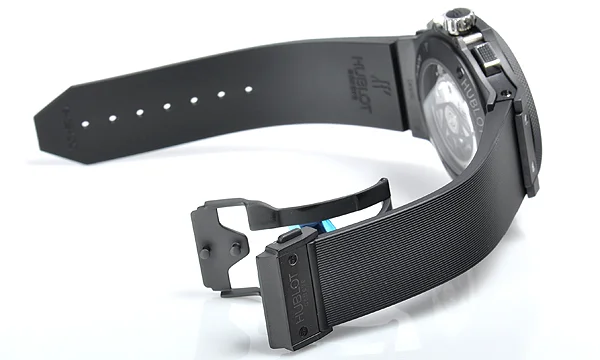 (HUBLOT)ウブロ コピー時計 ビッグバン アエロバン ブラックマジック ブラックセラミック 311.CI.1170.RX