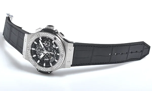 (HUBLOT)ウブロ コピー時計 ビッグバン アエロバン スチール ダイヤモンド 311.SX.1170.GR.1104