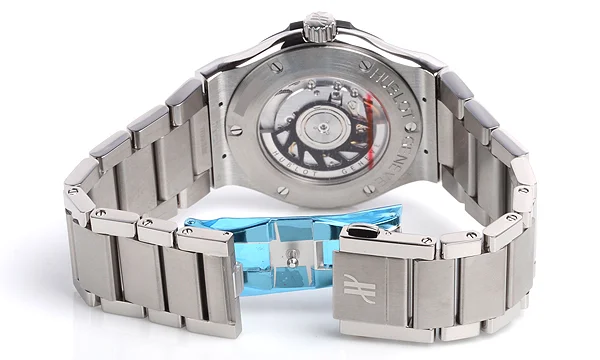 (HUBLOT)ウブロ ブランコピー クラシックフュージョン チタニウム 542.NX.2610.NX