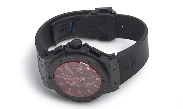 (HUBLOT)ウブロコピー ビッグバン アエロバン レッドマジックカーボン 311.QX.1134.RX