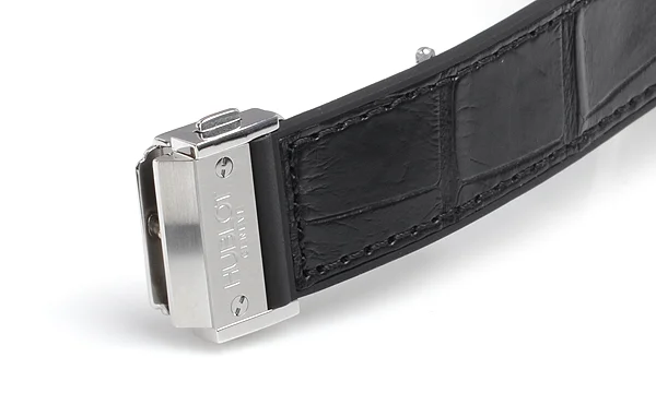 (HUBLOT)ウブロ コピー時計 クラシックフュージョン チタニウム 565.NX.1170.LR