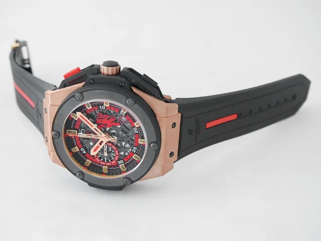 ウブロ 時計 コピー キングパワー レッドデビル キングゴールド セラミック 716.OM.1129.RX.MAN11 
