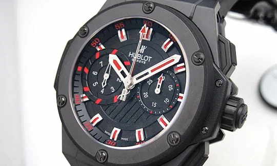 ウブロ 時計 コピー キングパワー フドロワイヤント ブラックマジック?715.CI.1123.RX