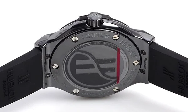 ウブロ 時計 コピー クラシックフュージョン セラミック 561.CM.1110.RX