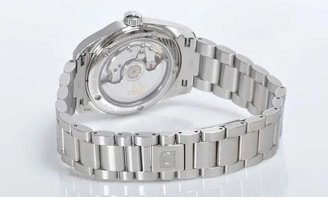 (OMEGA)オメガ スーパーコピー時計 シーマスターコーアクシャル アクアテラ M 2504-30 (OMEGA)オメガ スーパーコピー時計 シーマスターコーアクシャル アクアテラ M 2504-30