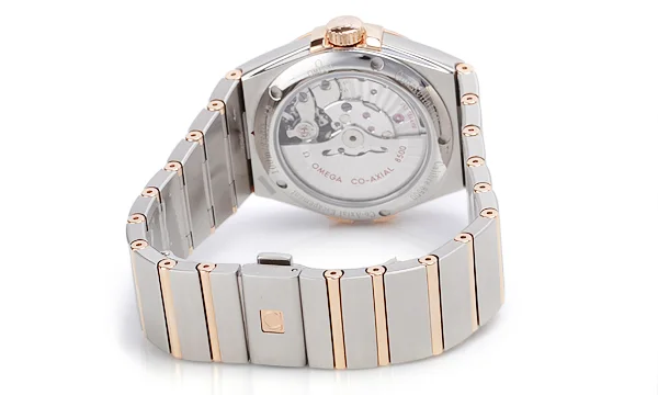 オメガ時計コピーレーション コーアクシャル クロノメーター 123.20.38.21.01.001