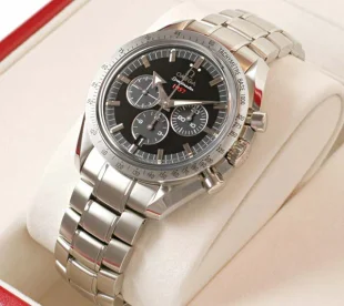 ブランド オメガ 通販 スピード 321.10.42.50.01.001 コピー 腕時計