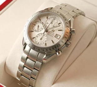 ブランド オメガ 通販 スピード デイト 3211.30 コピー 腕時計