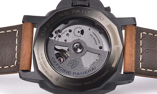 パネライ(PANERAI) ルミノールスーパー時計コピー1950 3デイズ GMT オートマチック チェラミカ PAM00441