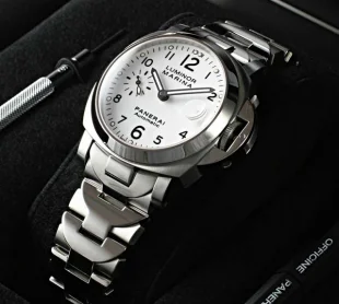 パネライ ルミノールスーパー マリーナ ダイアル PAM00051 スーパーコピー 時計