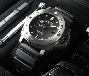 パネライ ルミノールスーパー サブマーシブル1950 3デイズ PAM00305 スーパーコピー 時計