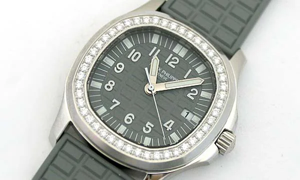 パテックフィリップ 腕時計コピー Patek Philippeアクアノート ルーチェ 5067A-018