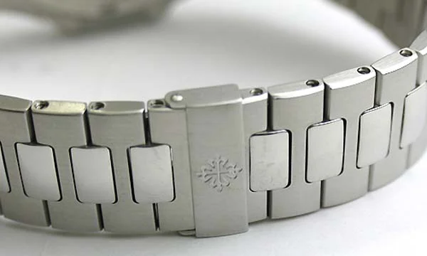 パテックフィリップ 腕時計コピー Patek Philippeノーチラス　ラージ 5711/1A-001