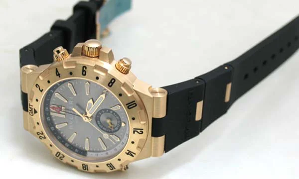 Bvlgari ブルガリ時計偽物 コピー ディアゴノプロフェッショナル GMT40C5GVD Bvlgari ブルガリ時計偽物 コピー ディアゴノプロフェッショナル GMT40C5GVD