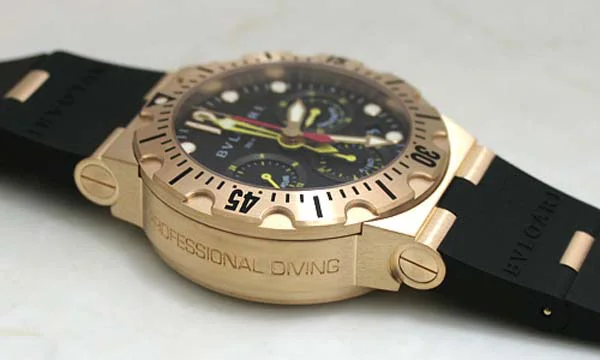 Bvlgari ブルガリ時計偽物 コピー ディアゴノ　プロフェッショナル　フライバッククロノ SC40GVD