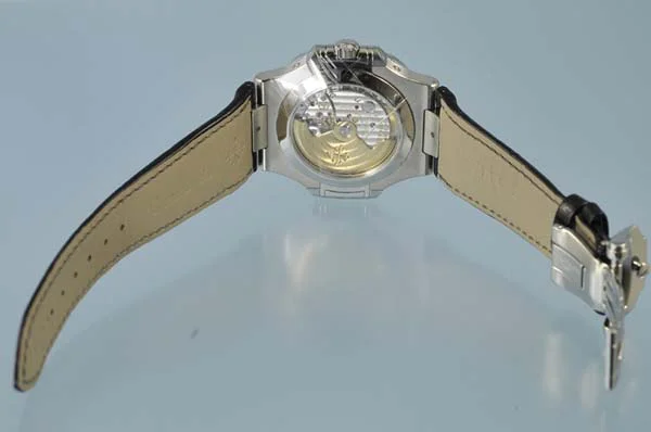 パテックフィリップ 腕時計コピー Patek Philippeノーチラス アニュアルカレンダー 5726A