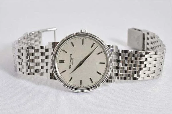 パテックフィリップ 腕時計コピー Patek Philippeカラトラバ　5120/1G